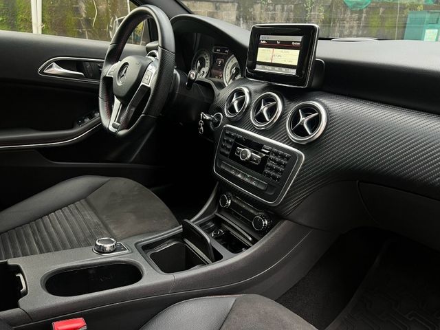 Mercedes-Benz/賓士   A-CLASS  A180  第12張相片