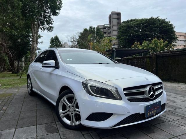 Mercedes-Benz/賓士   A-CLASS  A180  第3張相片