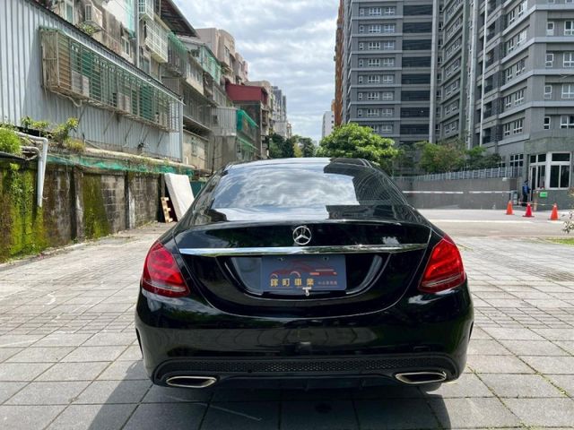 Mercedes-Benz/賓士   C-CLASS  C300  第6張相片
