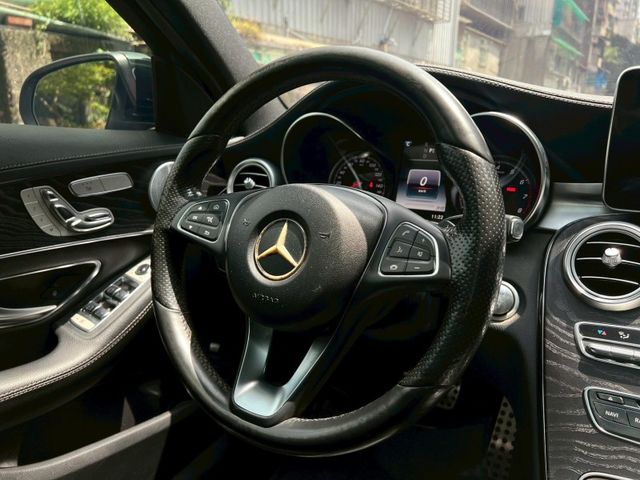 Mercedes-Benz/賓士   C-CLASS  C300  第11張相片