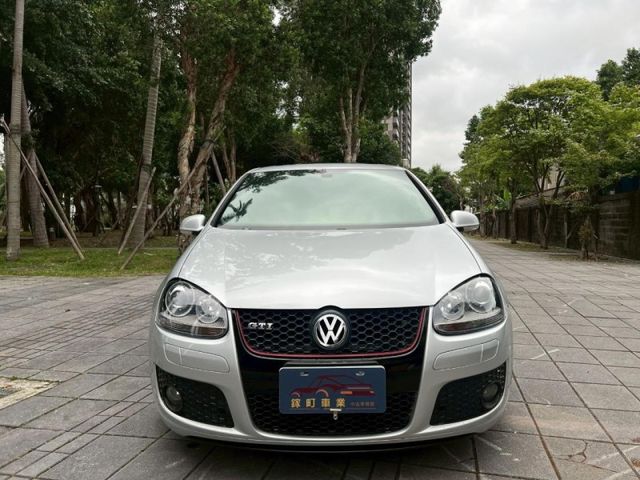 Volkswagen 福斯  Golf  第2張相片