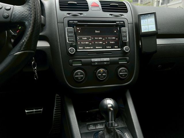 Volkswagen 福斯  Golf  第12張相片