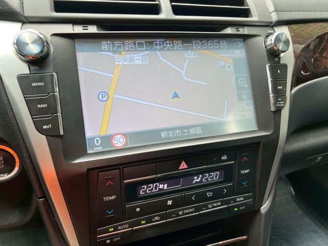 Toyota  Camry  第11張相片