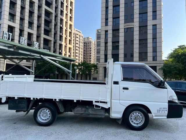 Mitsubishi  Delica  第8張相片