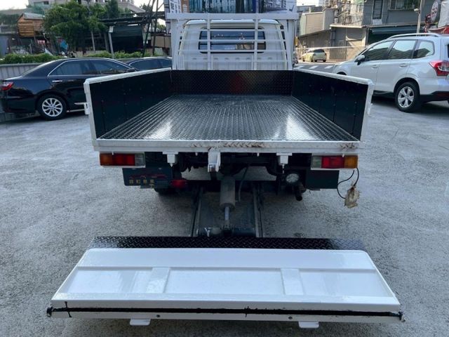 Mitsubishi  Delica  第12張相片