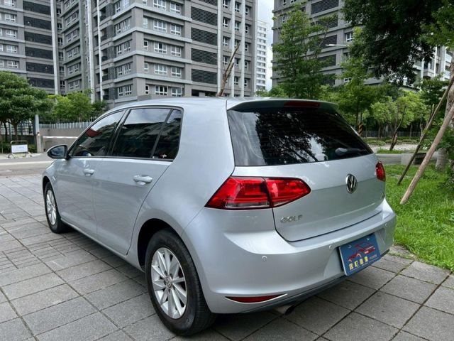 Volkswagen 福斯  Golf 鎵町車業  第4張相片