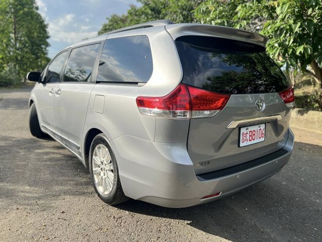 SIENNA  第4張相片