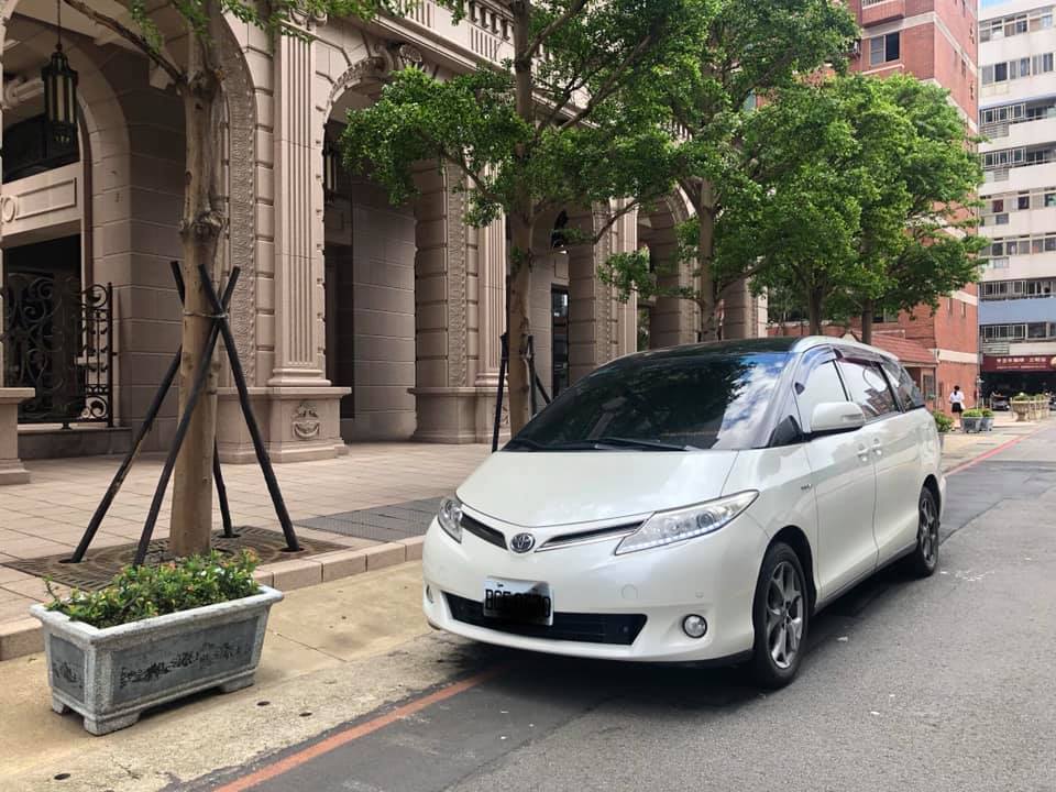 TOYOTA PREVIA頂級3.5 IKEY/全景天窗/定速/電動椅/電尾門/電滑門  第1張相片