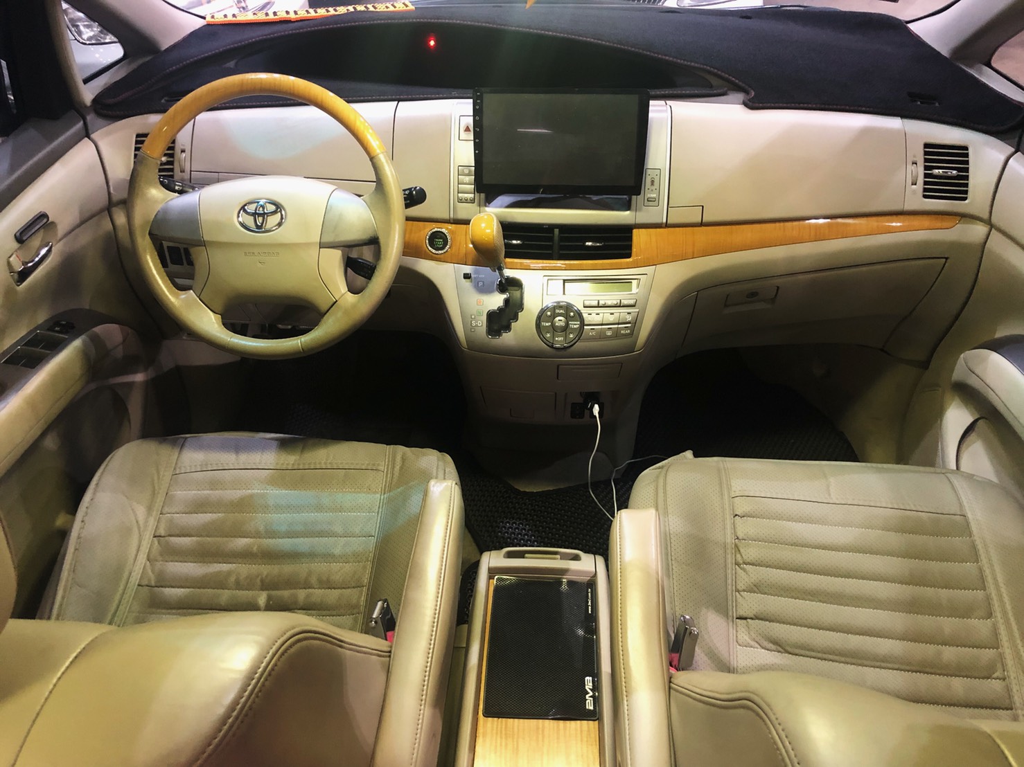 TOYOTA PREVIA頂級3.5 IKEY/全景天窗/定速/電動椅/電尾門/電滑門  第8張相片
