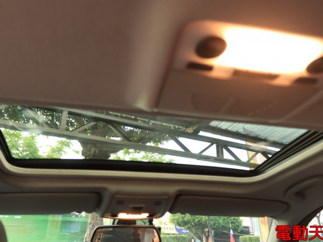 BMW/ 寶馬  3 SERIES  320i  第13張相片