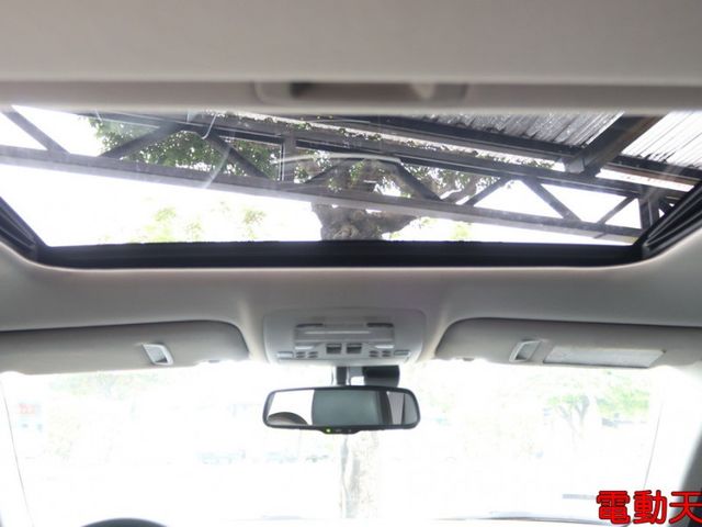 Lexus  IS  第11張相片