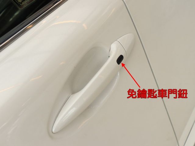 Lexus  IS  第13張相片