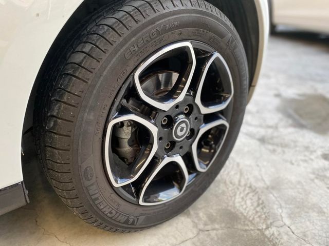 Smart  SMART FORTWO  第17張相片