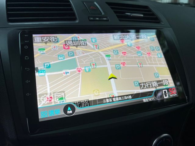 Mazda  Mazda3  第12張相片
