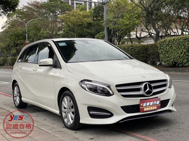 Mercedes-Benz/賓士   B-CLASS  B180  第1張相片