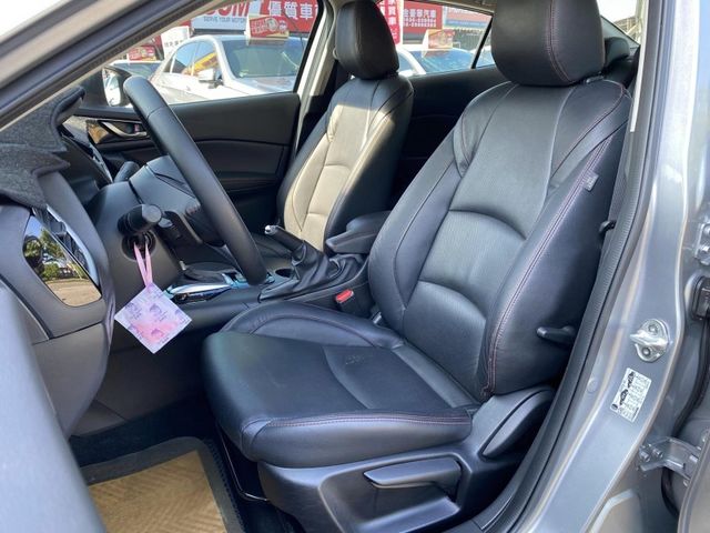 Mazda  Mazda3  第7張相片