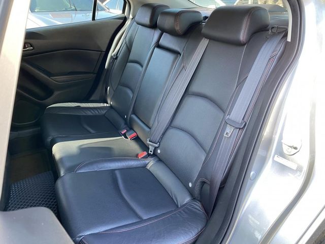Mazda  Mazda3  第8張相片
