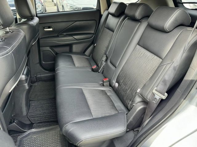 Mitsubishi  Outlander  第6張相片