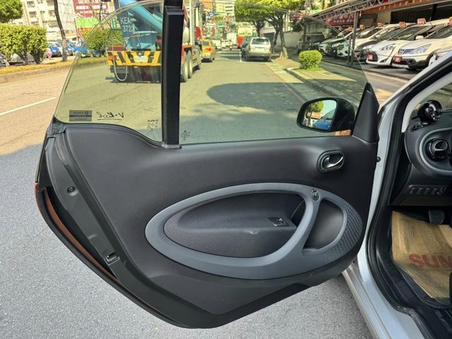 Smart  SMART FORTWO  第12張相片
