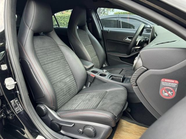 Mercedes-Benz/賓士   A-CLASS  A180  第7張相片