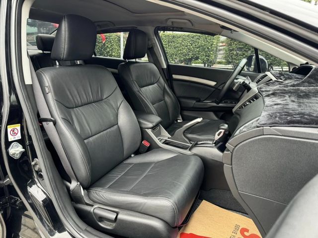 Honda  Civic  第7張相片