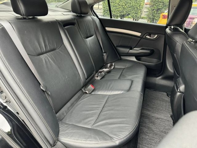 Honda  Civic  第8張相片