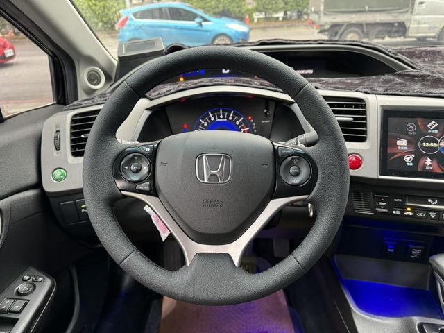Honda  Civic  第9張相片