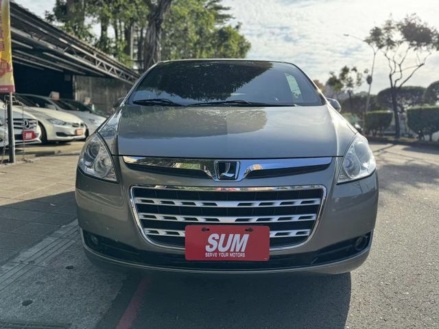 Luxgen  7 MPV  第23張相片