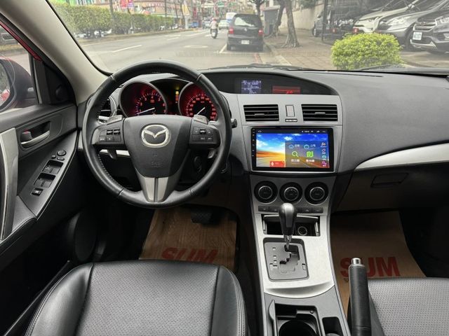Mazda  Mazda3  第3張相片
