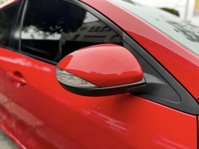 Mazda  Mazda3  第15張相片
