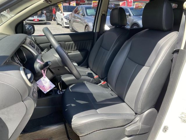 Nissan  Livina  第7張相片