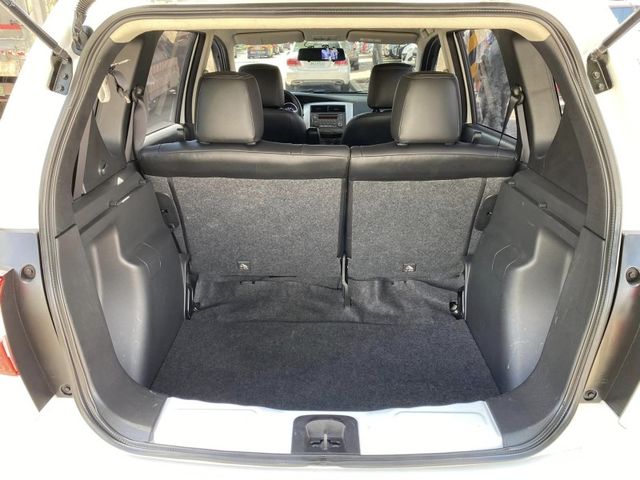 Nissan  Livina  第14張相片