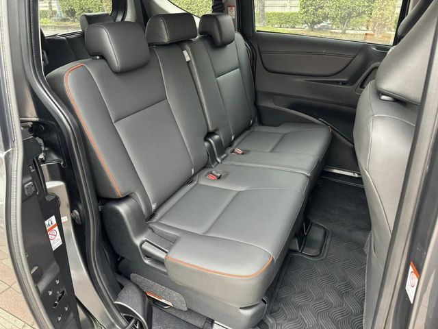 Toyota  SIENTA  第8張相片