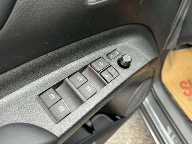 Toyota  SIENTA  第18張相片