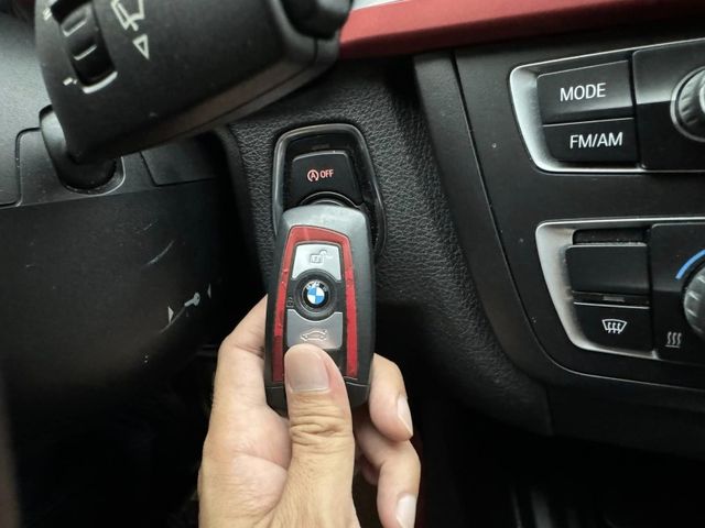 BMW/ 寶馬  3 SERIES  320i Sport Line  第13張相片