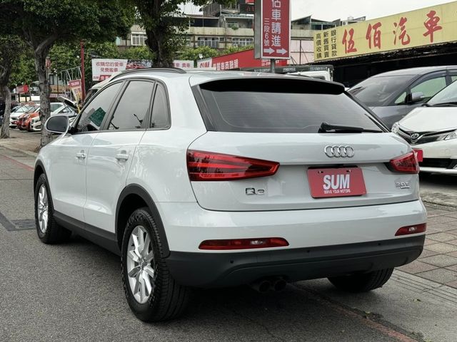 Audi  Q3  第2張相片