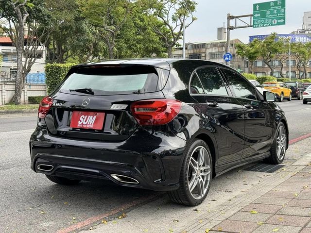 Mercedes-Benz/賓士   A-CLASS  A180  第22張相片