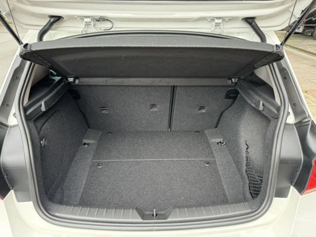 BMW/ 寶馬  1 SERIES  118i 運動版  第18張相片