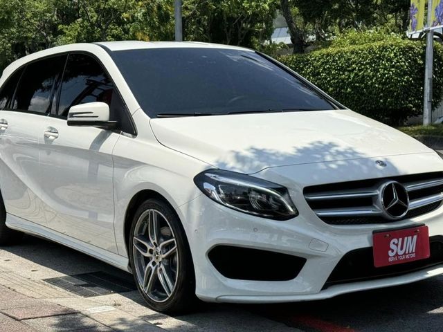 Mercedes-Benz/賓士   B-CLASS  B180  第1張相片