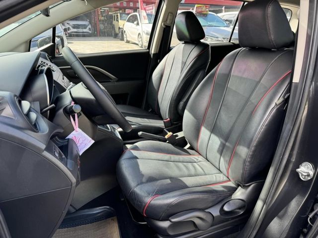 Mazda  Mazda5  第8張相片