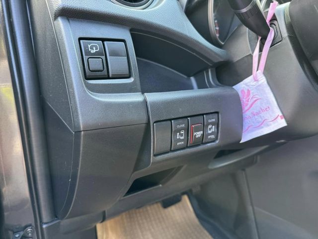 Mazda  Mazda5  第12張相片