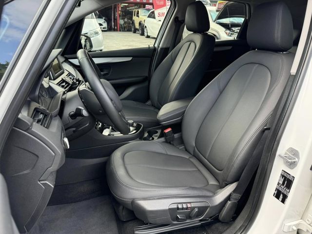 BMW/ 寶馬  2 SERIES  218i  第7張相片
