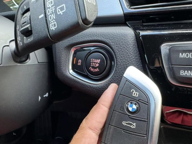 BMW/ 寶馬  2 SERIES  218i  第13張相片