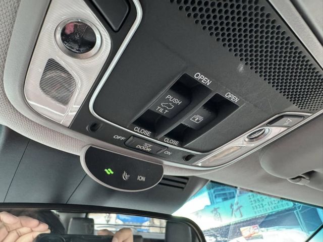 Honda  CR-V  第20張相片