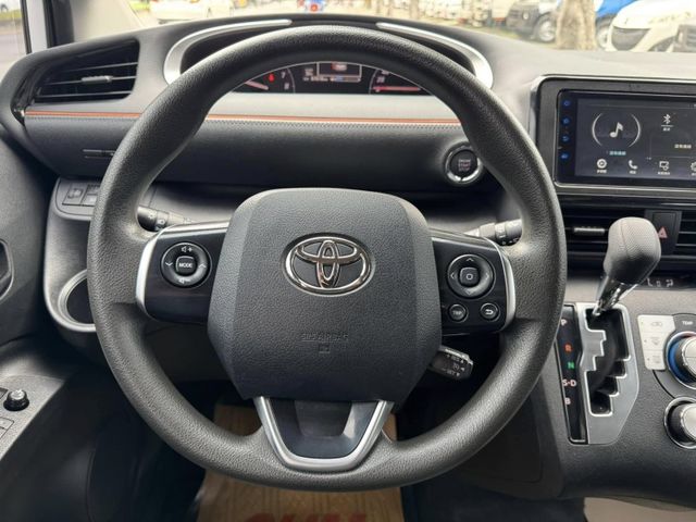Toyota  SIENTA  第10張相片