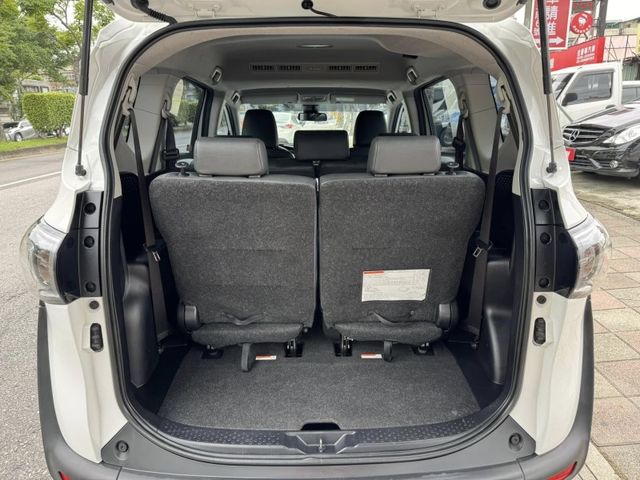 Toyota  SIENTA  第19張相片