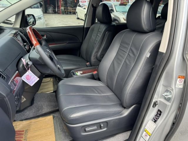 Toyota  Previa  第5張相片