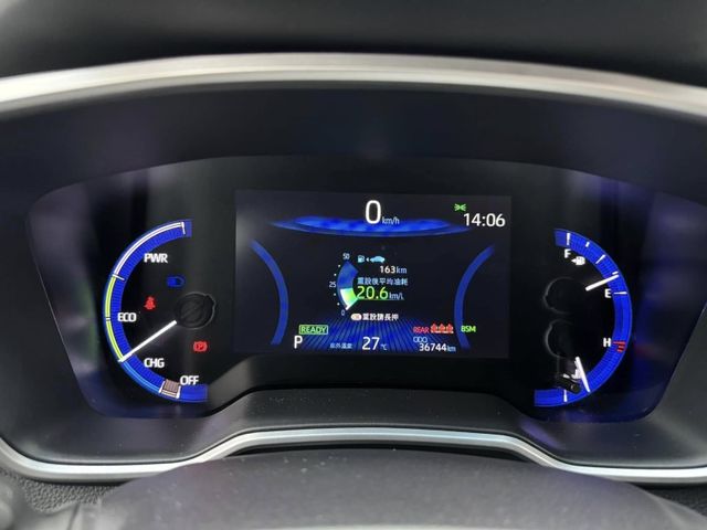 Toyota  Altis  第10張相片