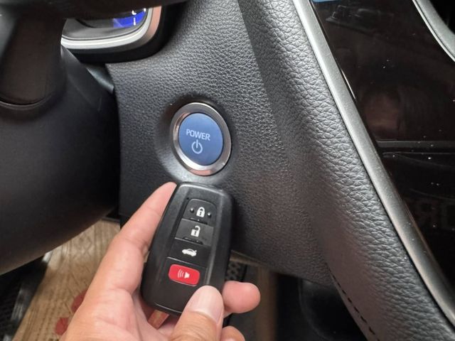 Toyota  Altis  第12張相片