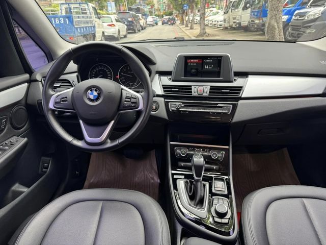 BMW/ 寶馬  2 SERIES  218i  第4張相片